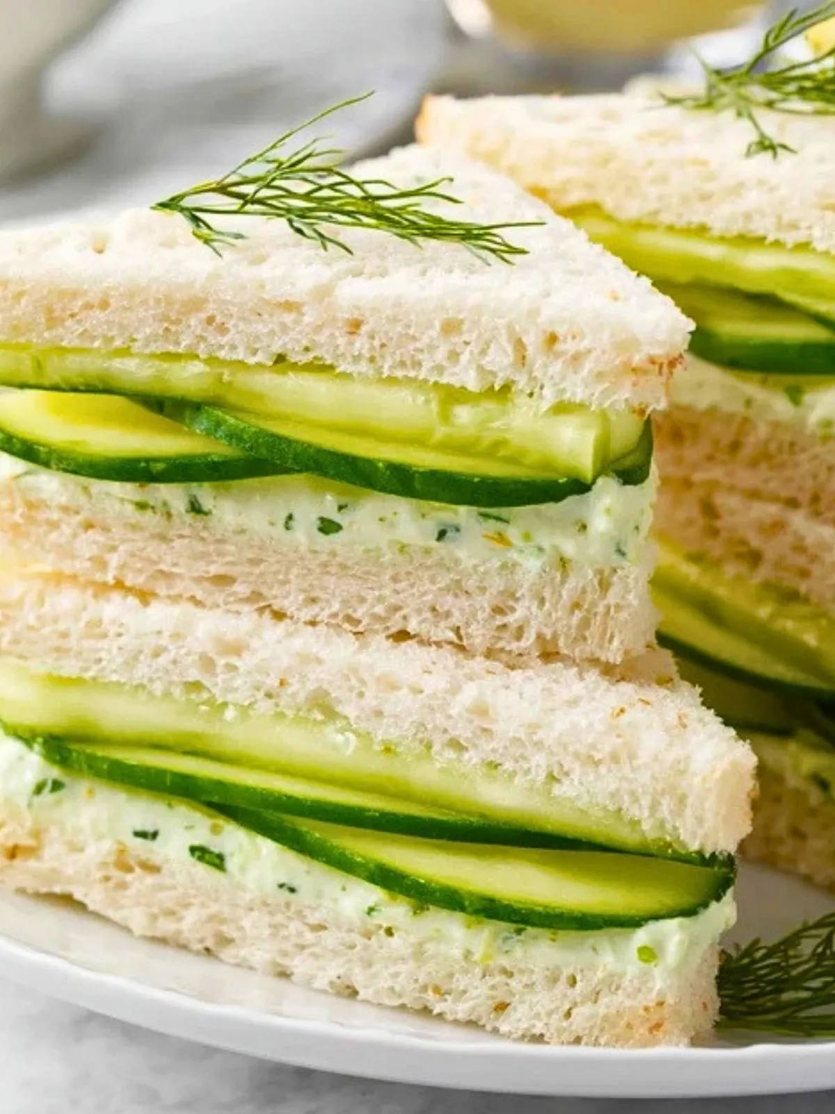 Sandwiches Au Concombre (1)