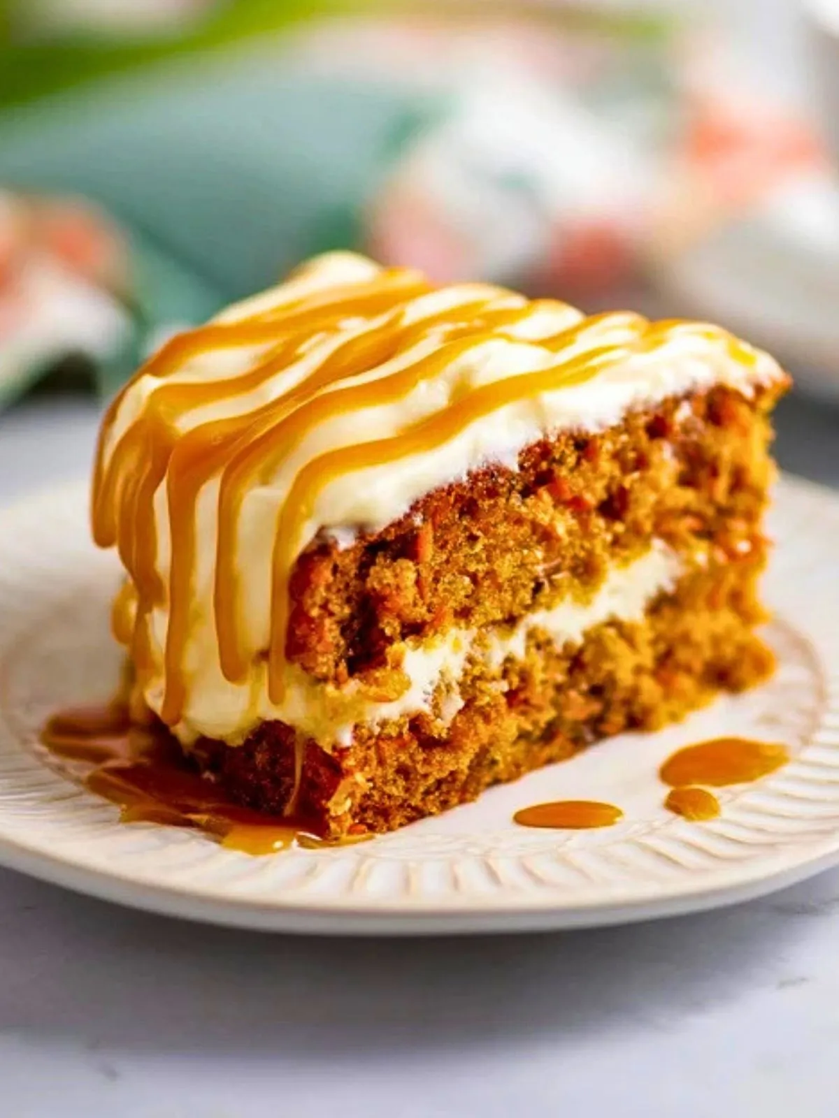 Gâteau aux Carottes Caramélisé avec Glaçage au Fromage Frais (1)